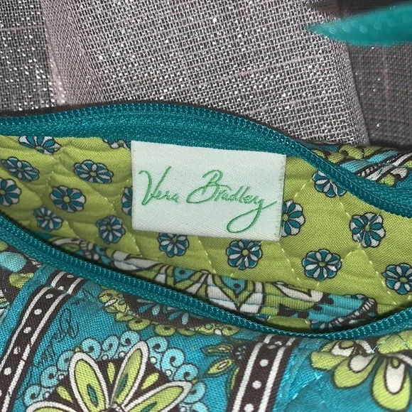 ‼️SOLD‼️ NWOT Vera Bradley On The Go Crossbody Peacock Retired Bag - Picture 3 of 12